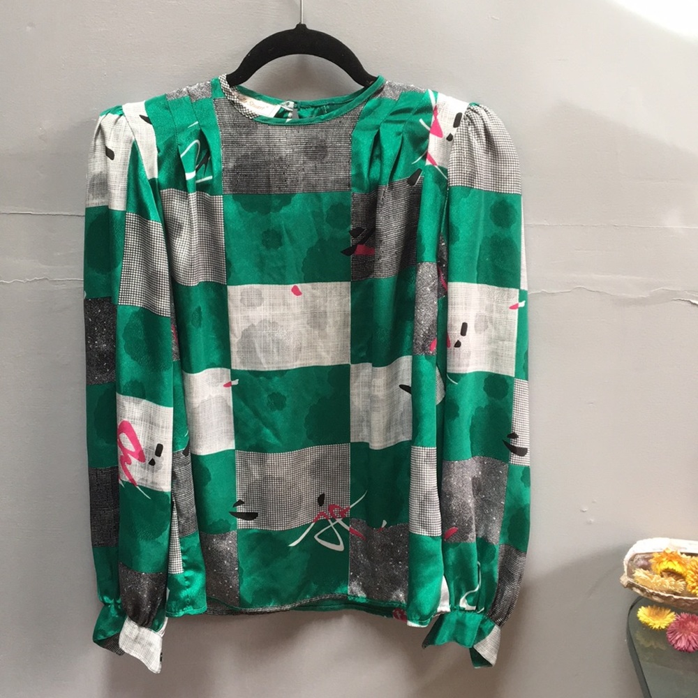 Vintage silky blouse, puff sleeves, keyhole back